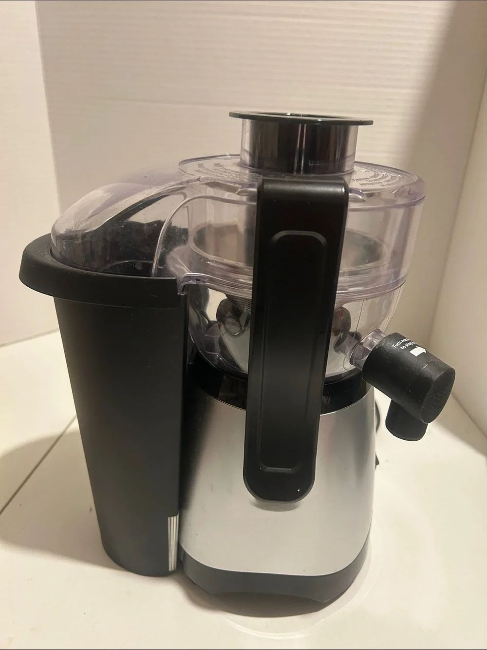 Magic Bullet Silver and Black Mini Juicer MBJ-100